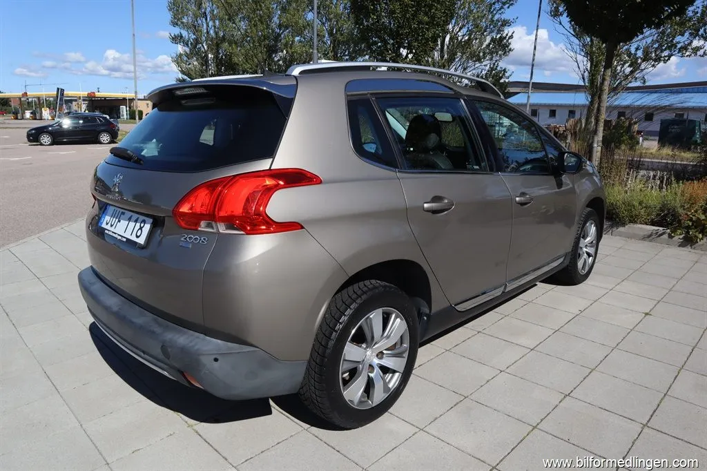 Peugeot 2008 1.2 e-VTI 82hk Aut Svensksåld, bild 3 av 12