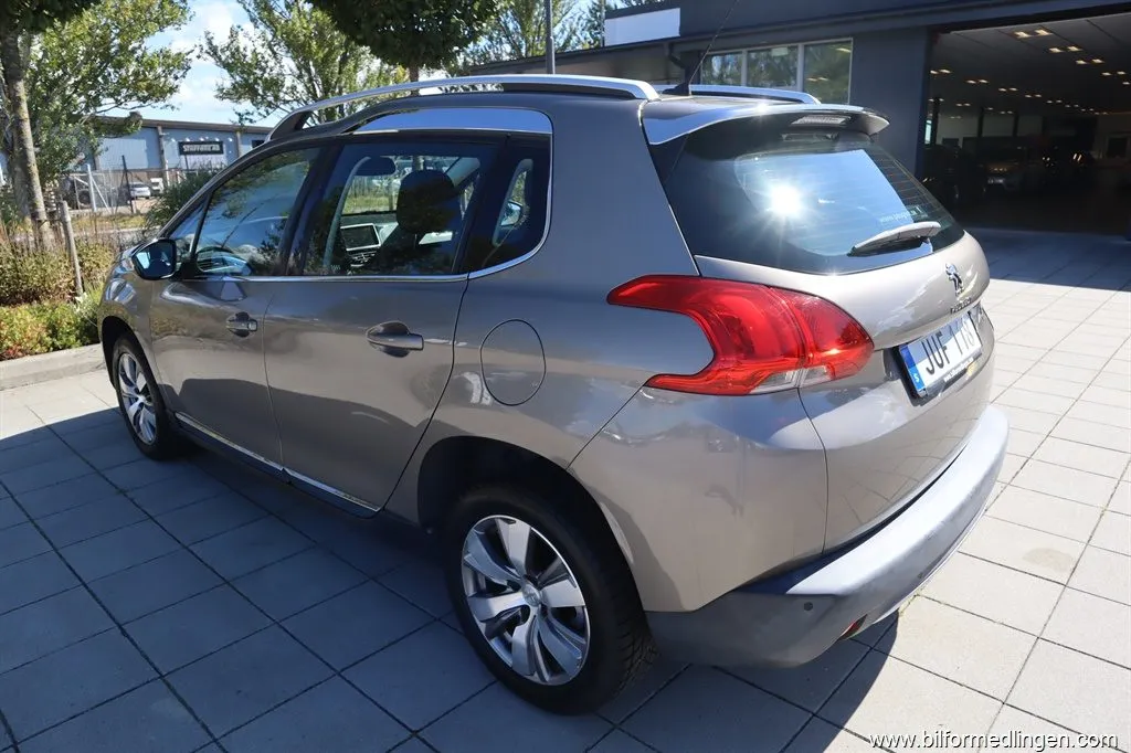 Peugeot 2008 1.2 e-VTI 82hk Aut Svensksåld, bild 9 av 12
