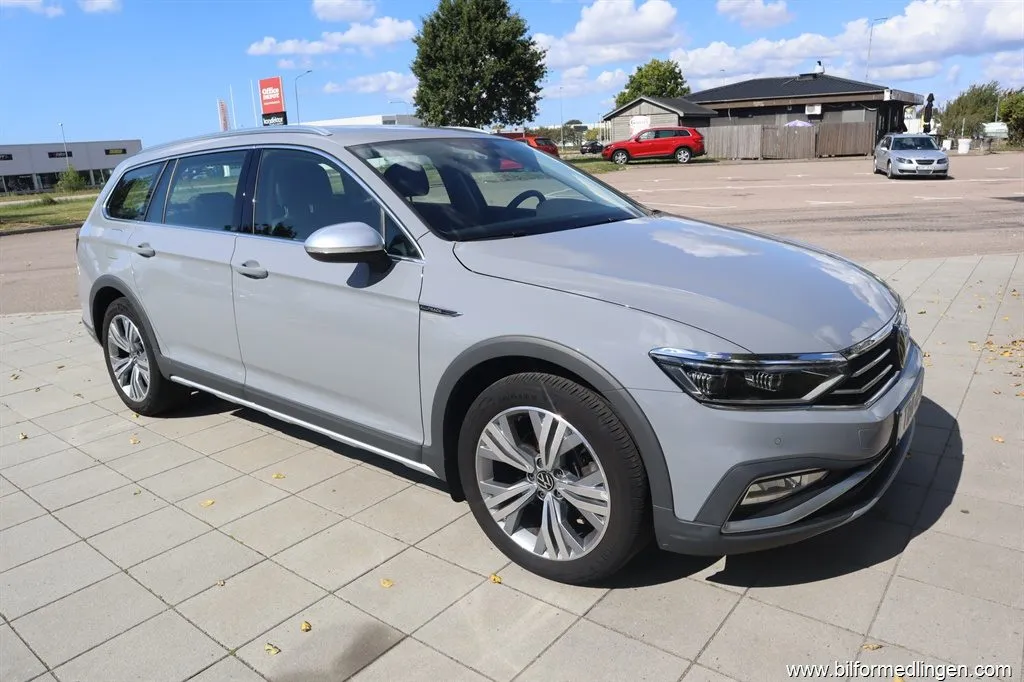 Volkswagen Passat 2.0 TDI 4Motion Alltrack 200hk Aut Momsbil 1 ägare Navi Drag, bild 8 av 12