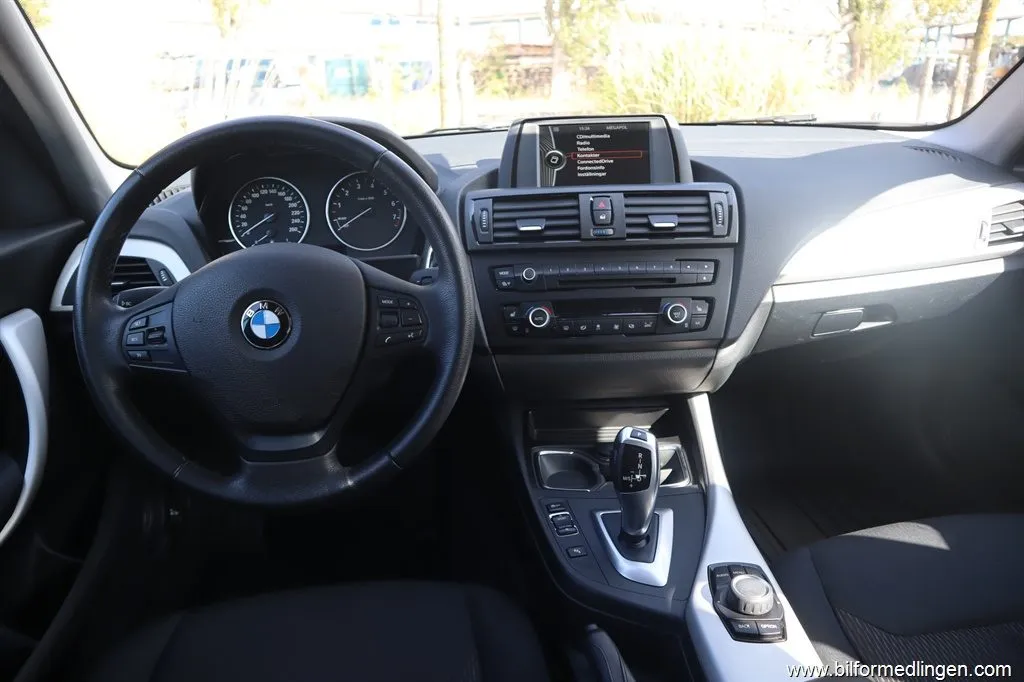 BMW 116 i 5-door 136hk Aut Svensksåld, bild 6 av 12