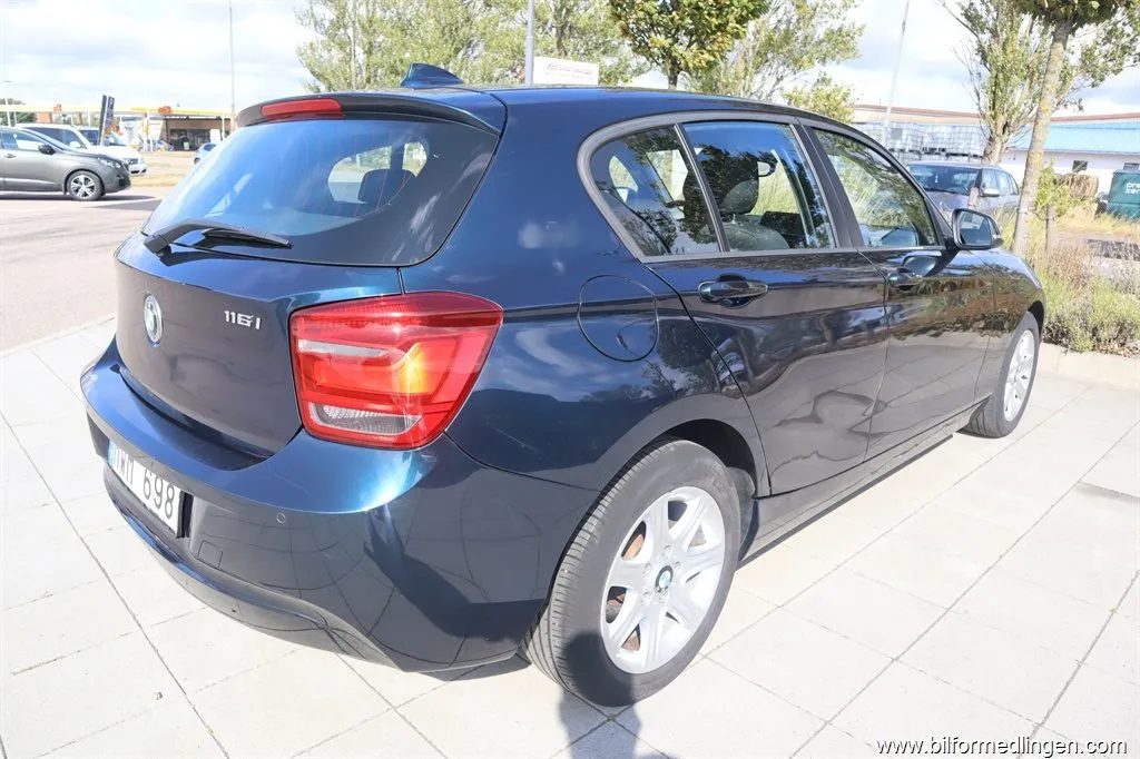 BMW 116 i 5-door 136hk Aut Svensksåld, bild 3 av 12