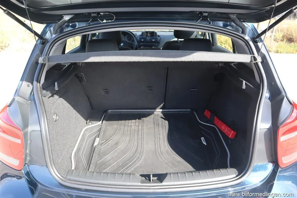 BMW 116 i 5-door 136hk Aut Svensksåld, bild 12 av 12