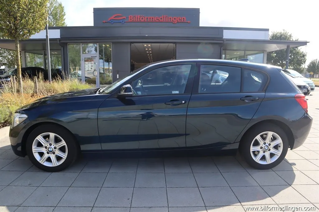 BMW 116 i 5-door 136hk Aut Svensksåld, bild 1 av 12
