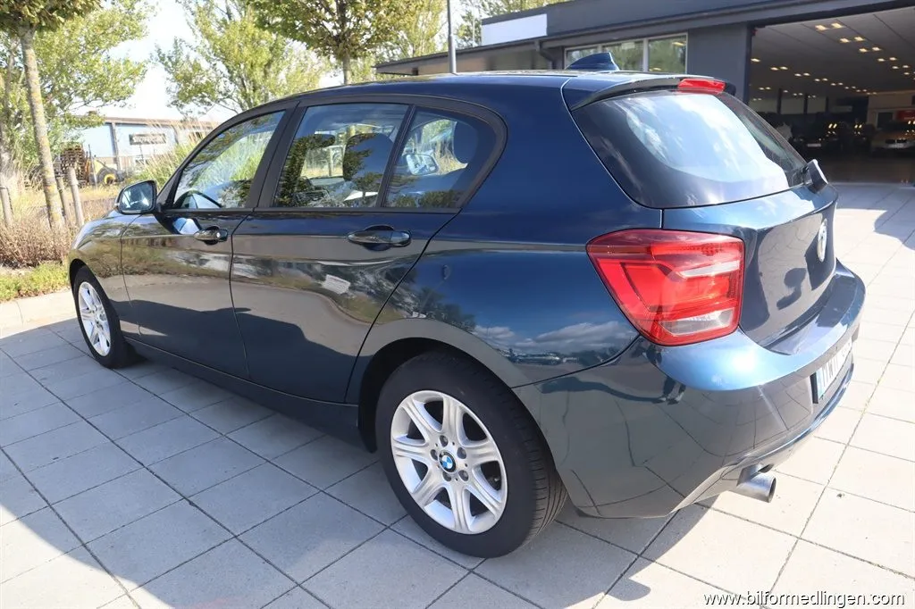 BMW 116 i 5-door 136hk Aut Svensksåld, bild 10 av 12