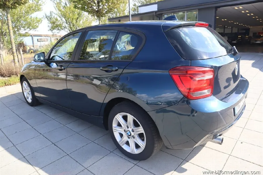 BMW 116 i 5-door 136hk Aut Svensksåld, bild 10 av 12