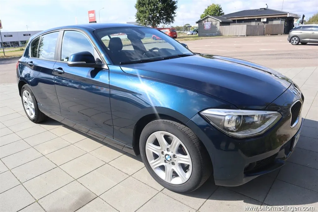 BMW 116 i 5-door 136hk Aut Svensksåld, bild 9 av 12