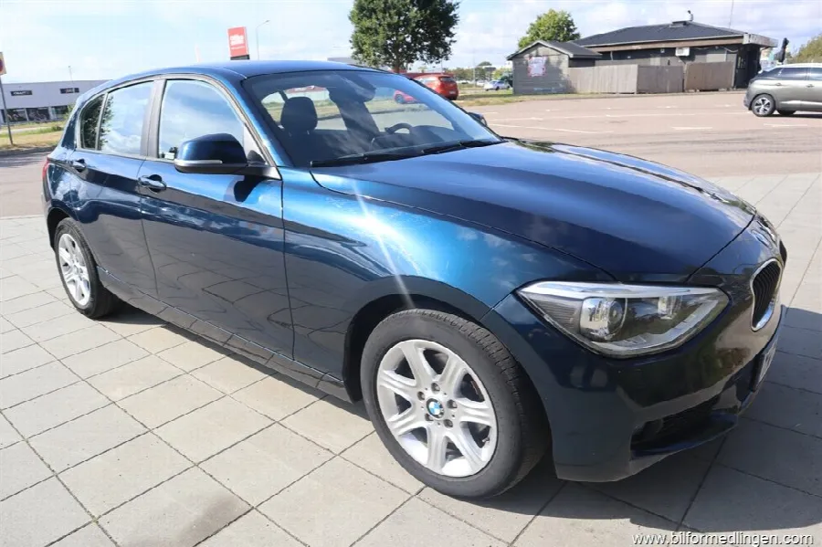 BMW 116 i 5-door 136hk Aut Svensksåld, bild 9 av 12