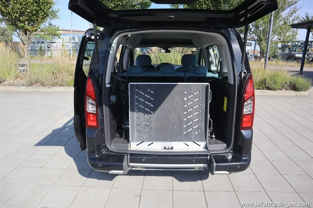 Citroën Berlingo 1.6 HDiF 8v Multispace 92hk Rullstolsramp Automat, bild 11 av 12