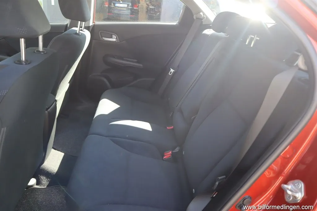 Honda Civic 1.6 i-DTEC Wagon 120hk Sport Dragkrok Svensksåld 1 ägare, bild 5 av 12