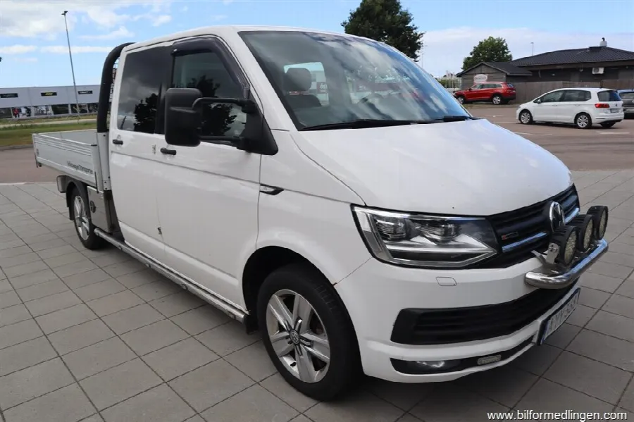 Volkswagen Transporter 2.0 TDI 4Motion Chassi Double Cab T32 204hk Dragkrok Auto, bild 6 av 12