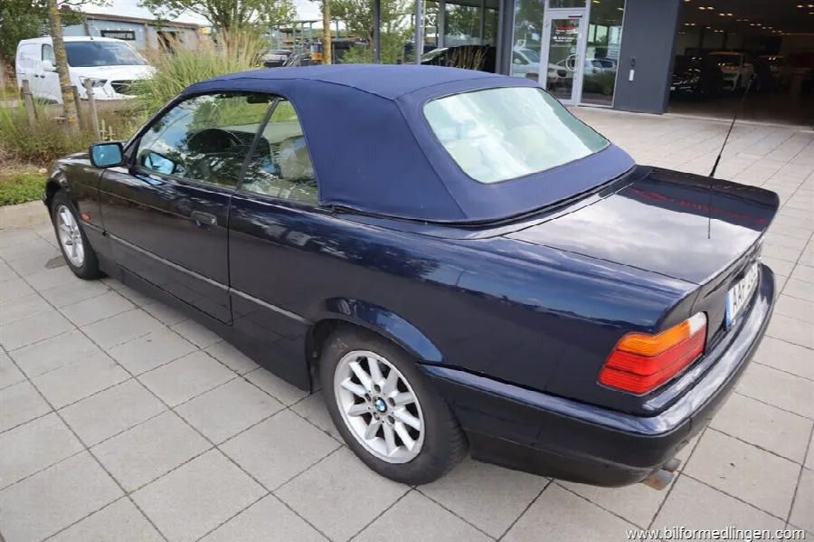 BMW 328 i Convertible 193hk OBS 1 Ägare Svensksåld, bild 5 av 12