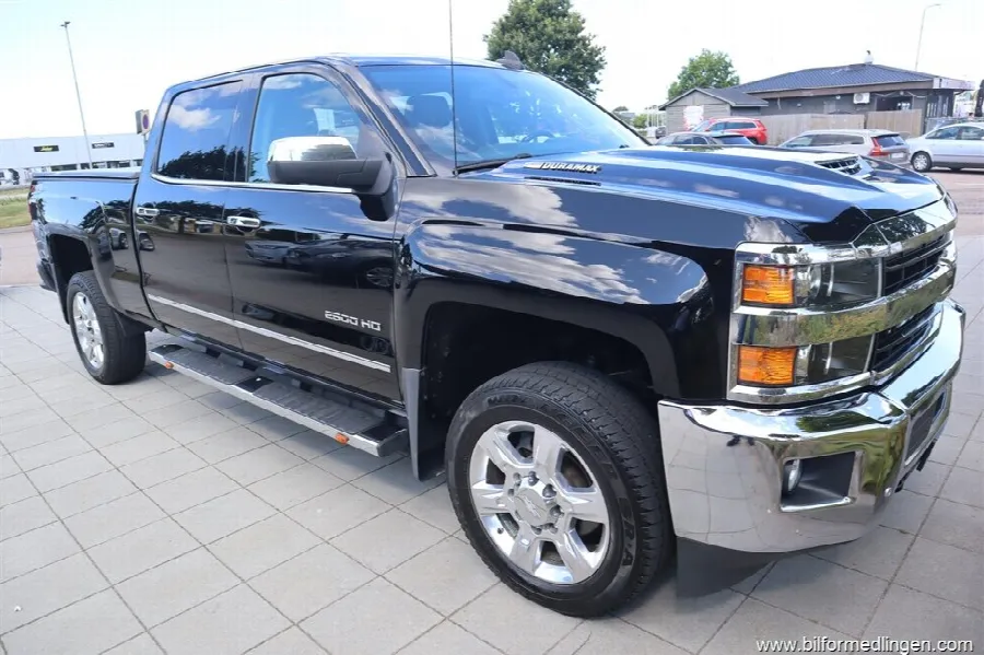 Chevrolet Silverado 6.6 V8 Duramax 4WD Silverado 2500 HD Crew Cab 451hk, bild 6 av 12