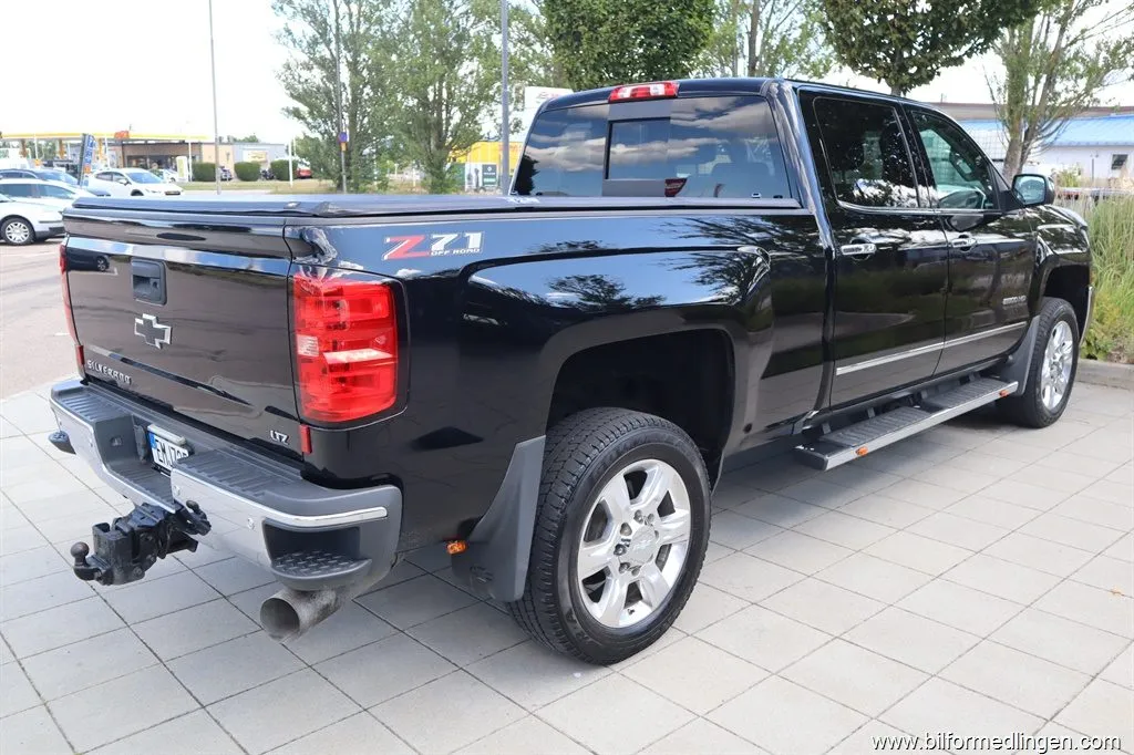 Chevrolet Silverado 6.6 V8 Duramax 4WD Silverado 2500 HD Crew Cab 451hk, bild 8 av 12