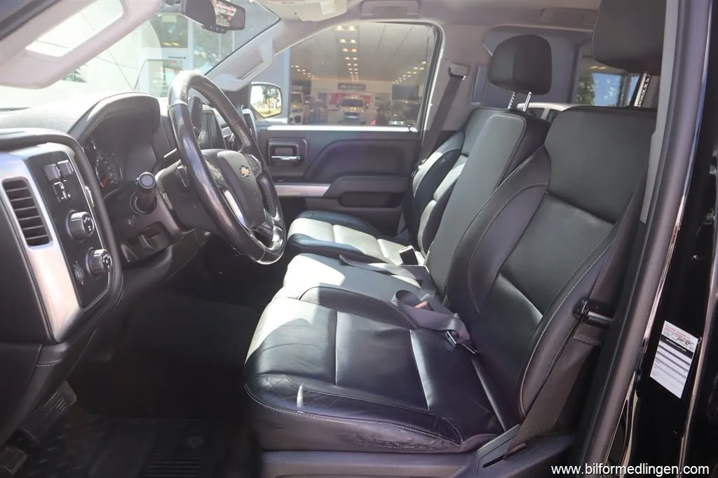 Chevrolet Silverado 6.6 V8 Duramax 4WD Silverado 2500 HD Crew Cab 451hk, bild 4 av 12