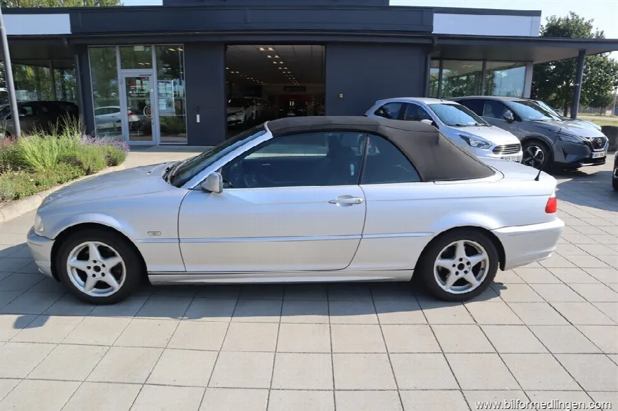 BMW 320 Ci 170hk Cab, bild 4 av 12