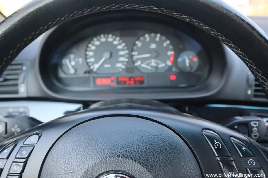 BMW 320 Ci 170hk Cab, bild 8 av 12