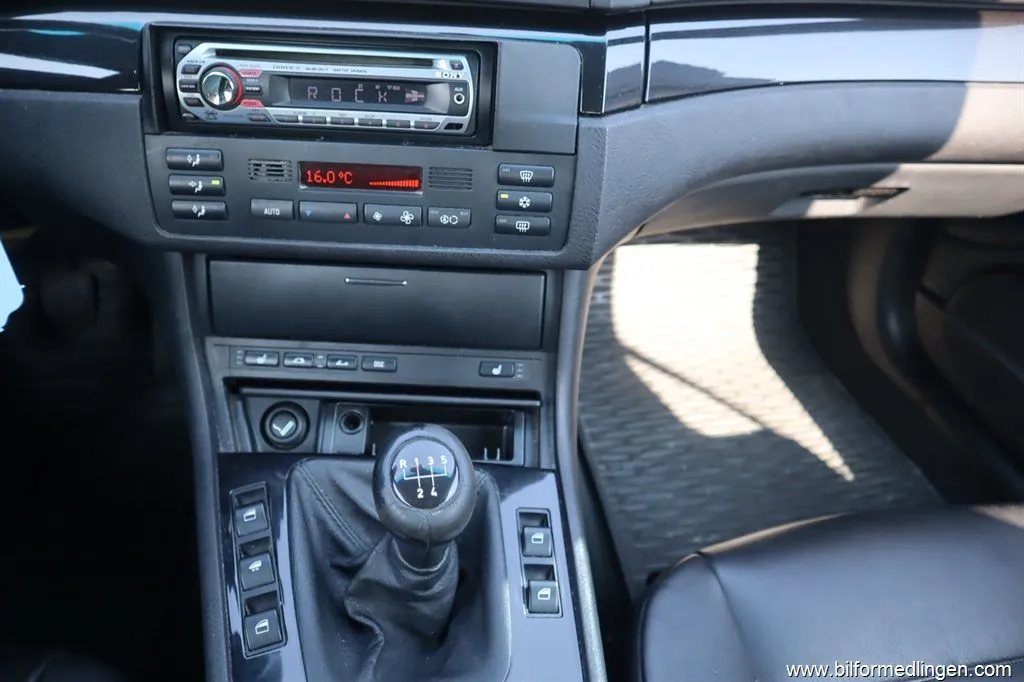 BMW 320 Ci 170hk Cab, bild 9 av 12