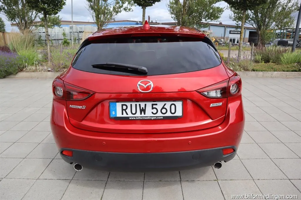 Mazda 3 2.2 SKYACTIV-D Sport 150hk Svensksåld, bild 11 av 12