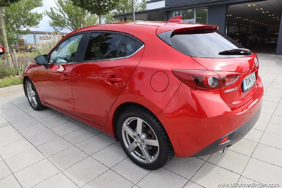 Mazda 3 2.2 SKYACTIV-D Sport 150hk Svensksåld, bild 10 av 12
