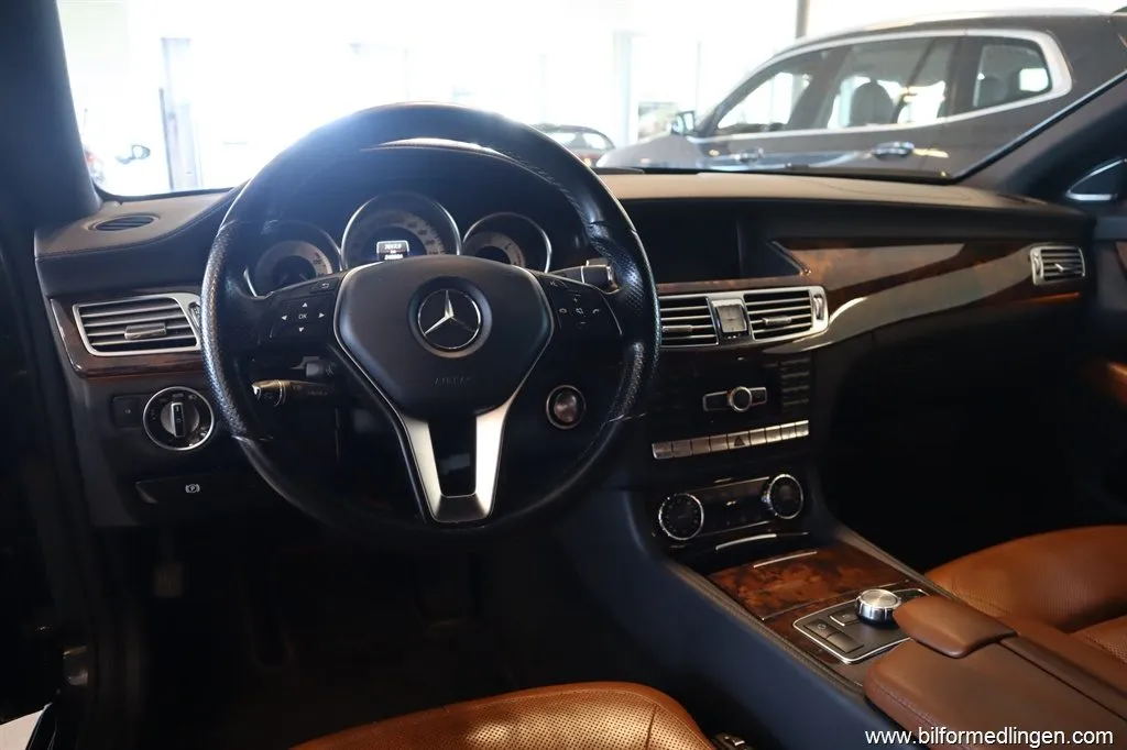 Mercedes-Benz CLS 350 CDI 4MATIC 265hk Skinn Aut Navi, bild 5 av 12