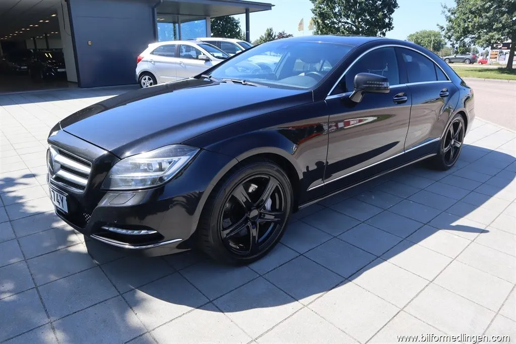 Mercedes-Benz CLS 350 CDI 4MATIC 265hk Skinn Aut Navi, bild 2 av 12