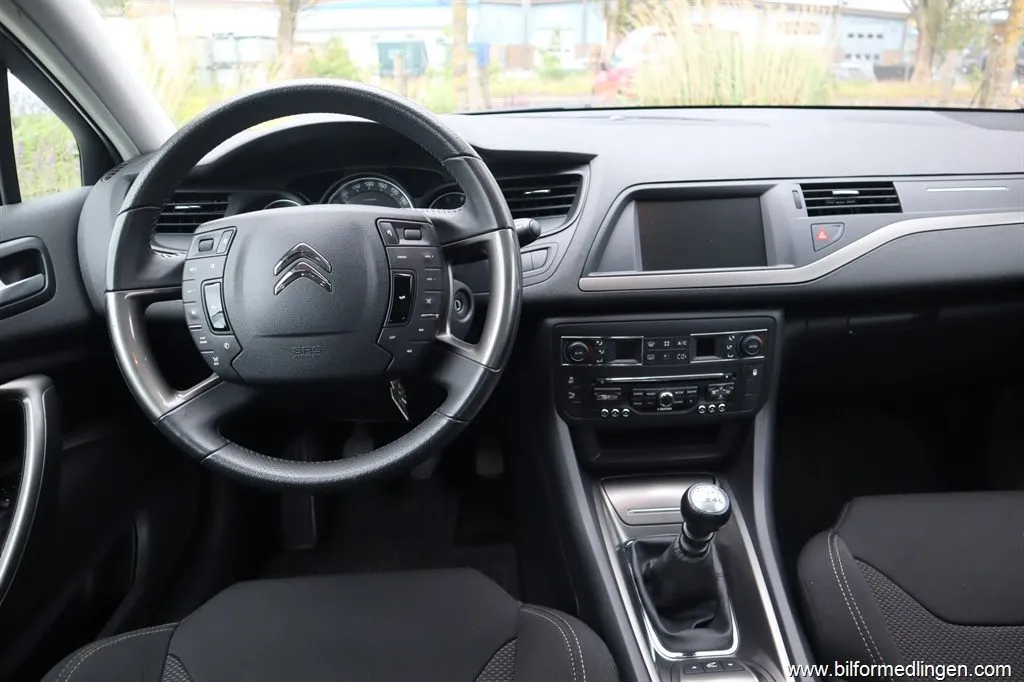 Citroën C5 1.6 THP Sedan 156hk Svensksåld Navi, bild 6 av 12