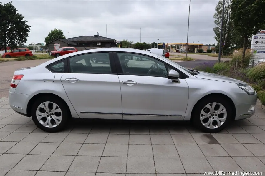 Citroën C5 1.6 THP Sedan 156hk Svensksåld Navi, bild 7 av 12