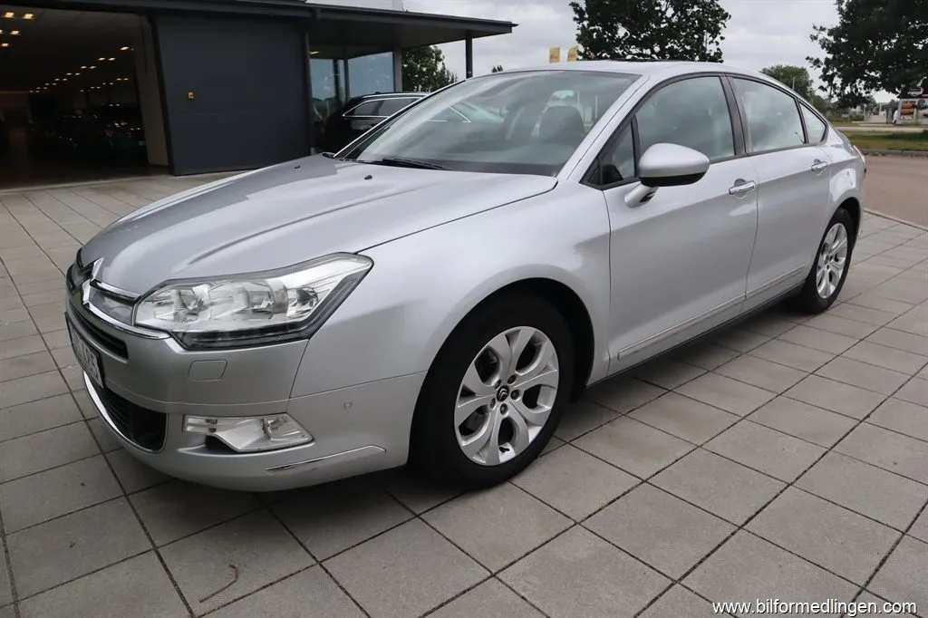 Citroën C5 1.6 THP Sedan 156hk Svensksåld Navi, bild 2 av 12