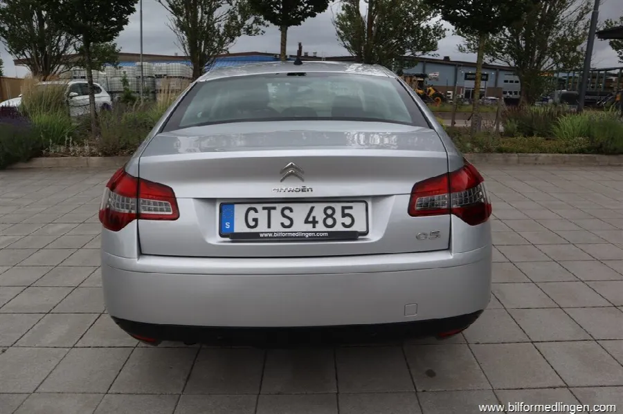 Citroën C5 1.6 THP Sedan 156hk Svensksåld Navi, bild 10 av 12