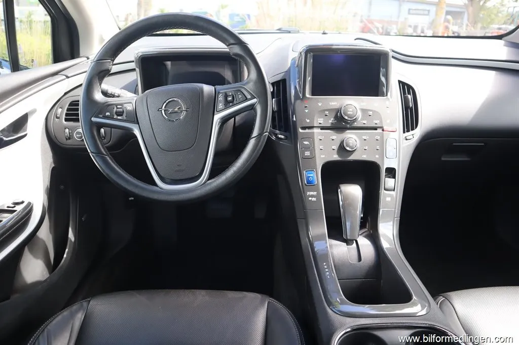 Opel Ampera 1.4 ECOTEC Plug-In Hybrid FWD PHEV B 150hk Skinn Automat, bild 3 av 12