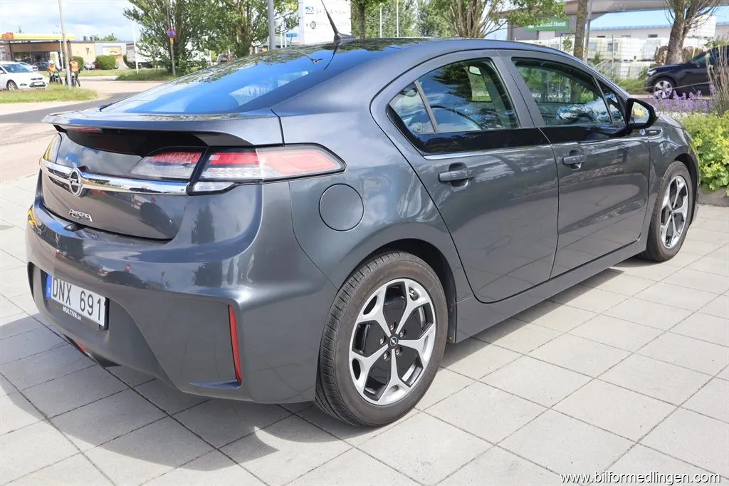 Opel Ampera 1.4 ECOTEC Plug-In Hybrid FWD PHEV B 150hk Skinn Automat, bild 8 av 12