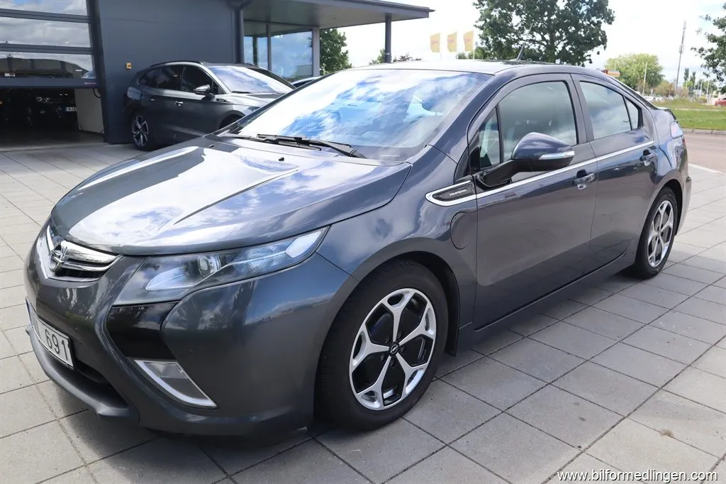 Opel Ampera 1.4 ECOTEC Plug-In Hybrid FWD PHEV B 150hk Skinn Automat, bild 2 av 12