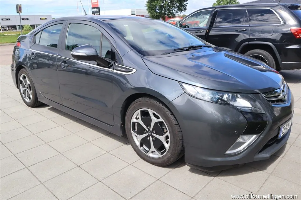 Opel Ampera 1.4 ECOTEC Plug-In Hybrid FWD PHEV B 150hk Skinn Automat, bild 6 av 12