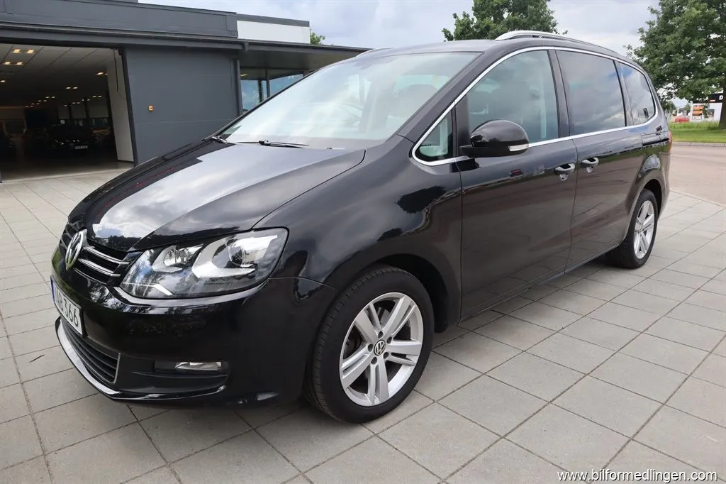Volkswagen Sharan 2.0 TDI SCR FWD 150hk Aut 7 Sits Drag Backkamera, bild 2 av 12