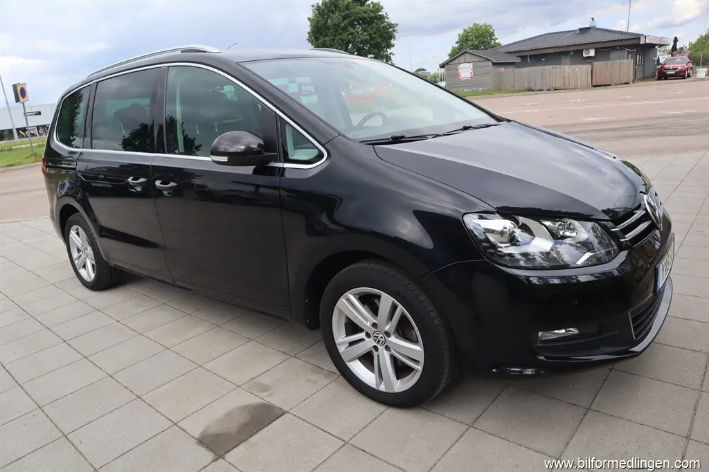 Volkswagen Sharan 2.0 TDI SCR FWD 150hk Aut 7 Sits Drag Backkamera, bild 8 av 12