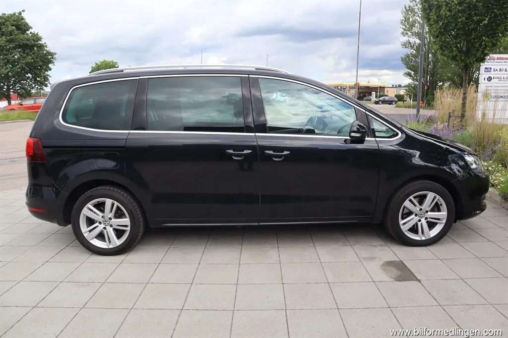 Volkswagen Sharan 2.0 TDI SCR FWD 150hk Aut 7 Sits Drag Backkamera, bild 7 av 12