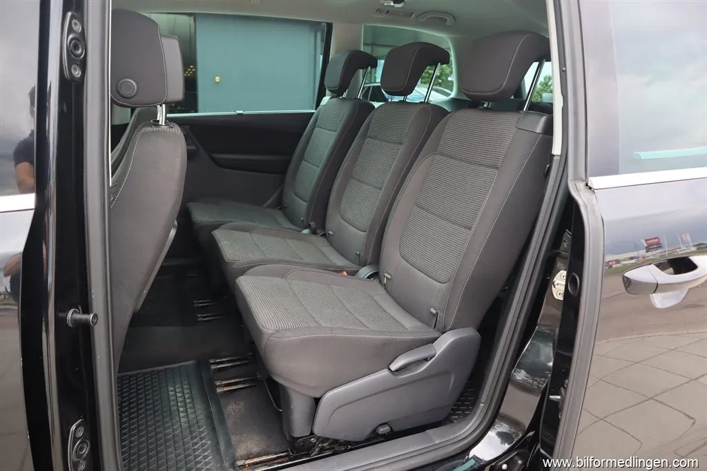Volkswagen Sharan 2.0 TDI SCR FWD 150hk Aut 7 Sits Drag Backkamera, bild 5 av 12