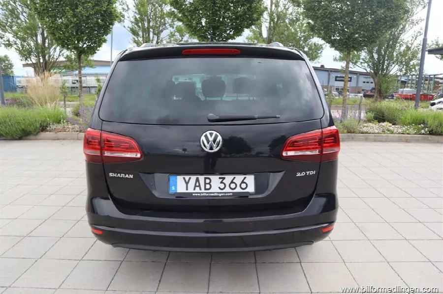 Volkswagen Sharan 2.0 TDI SCR FWD 150hk Aut 7 Sits Drag Backkamera, bild 10 av 12