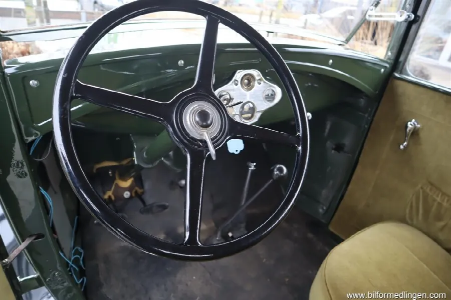 Ford Model A 3.3 Tudor Sedan Handgas Koffert, bild 3 av 12