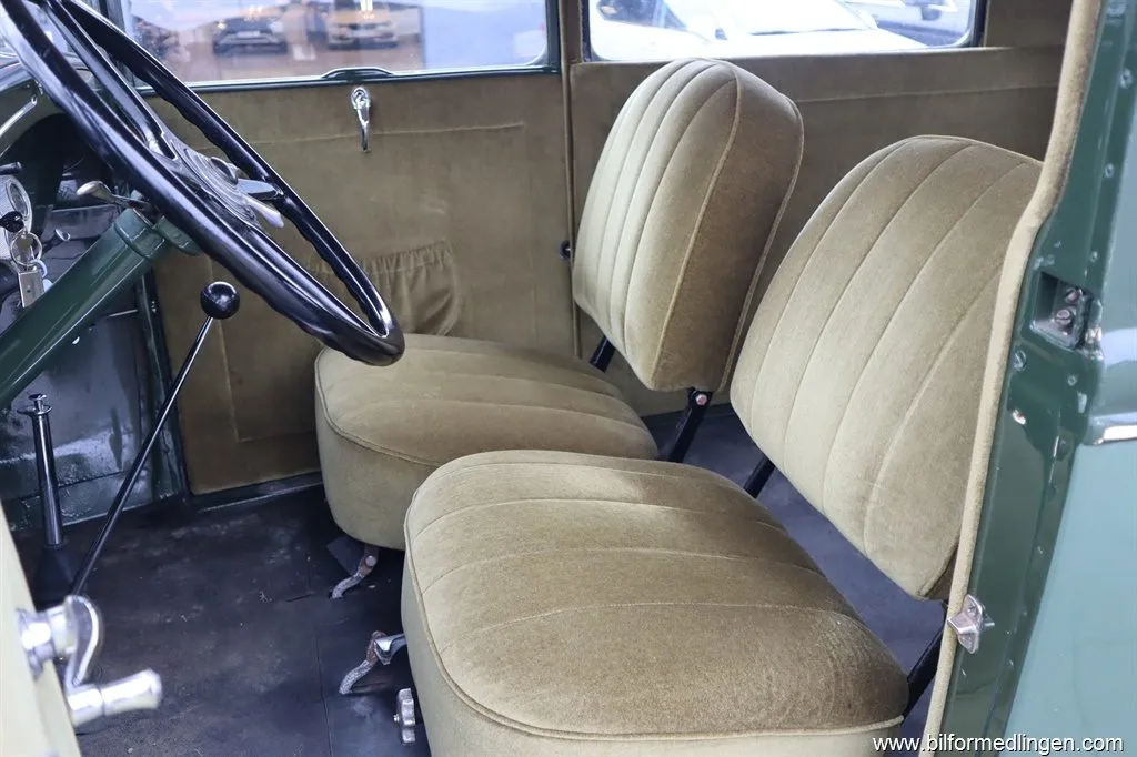 Ford Model A 3.3 Tudor Sedan Handgas Koffert, bild 4 av 12