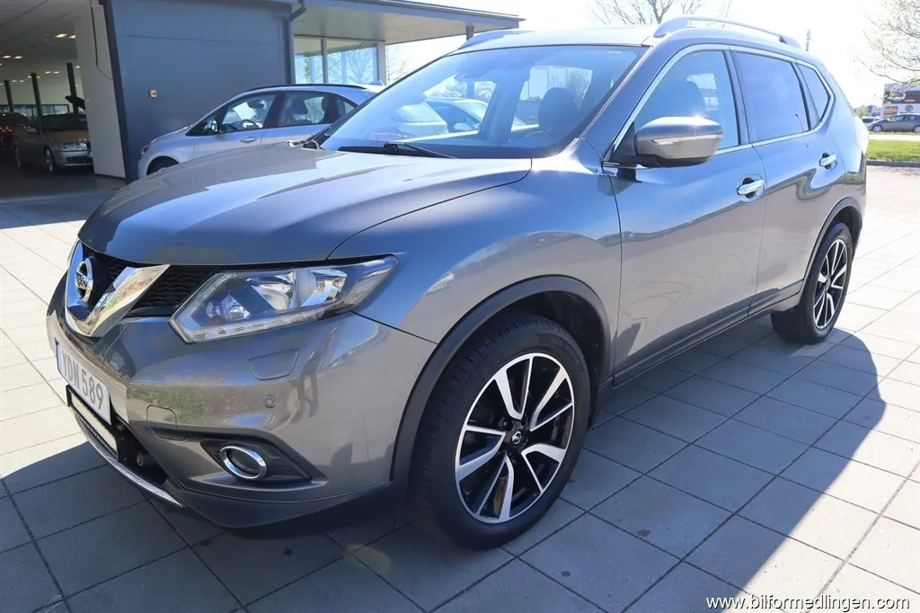 Nissan X-Trail 1.6 dCi FWD 130hk Automat 7 sits 1 ägare, bild 2 av 11
