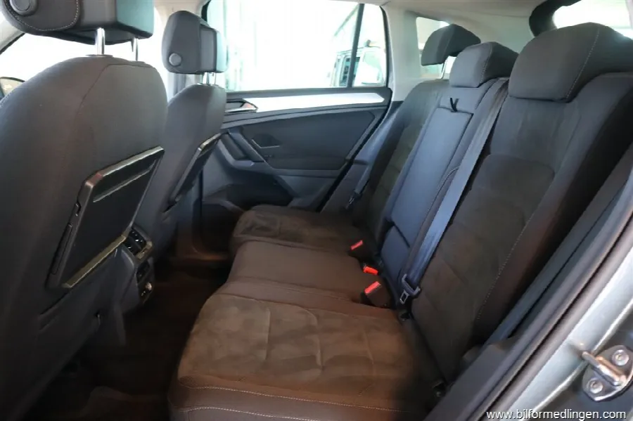Volkswagen Tiguan 2.0 TDI 4Motion 150hk Aut Drag 1 ägare Svensksåld Backkamera, bild 5 av 12