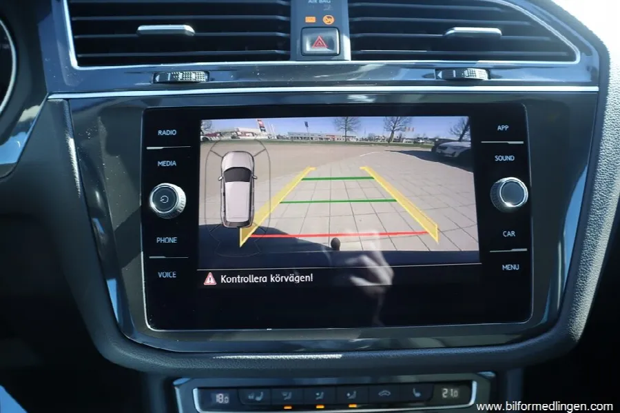 Volkswagen Tiguan 2.0 TDI 4Motion 150hk Aut Drag 1 ägare Svensksåld Backkamera, bild 12 av 12