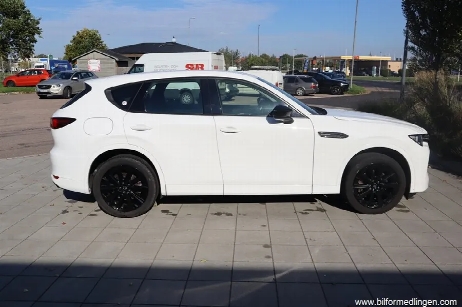 Mazda CX-60 2.5 Plug-In-Hybrid 327hk Aut 3.95% ränta Momsbil Drag Navi 1 Ägare, bild 1 av 12