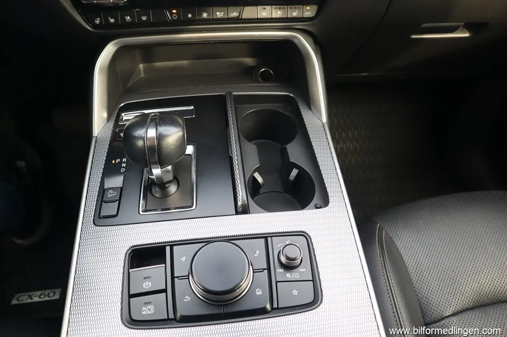 Mazda CX-60 2.5 Plug-In-Hybrid 327hk Aut 3.95% ränta Momsbil Drag Navi 1 Ägare, bild 8 av 12