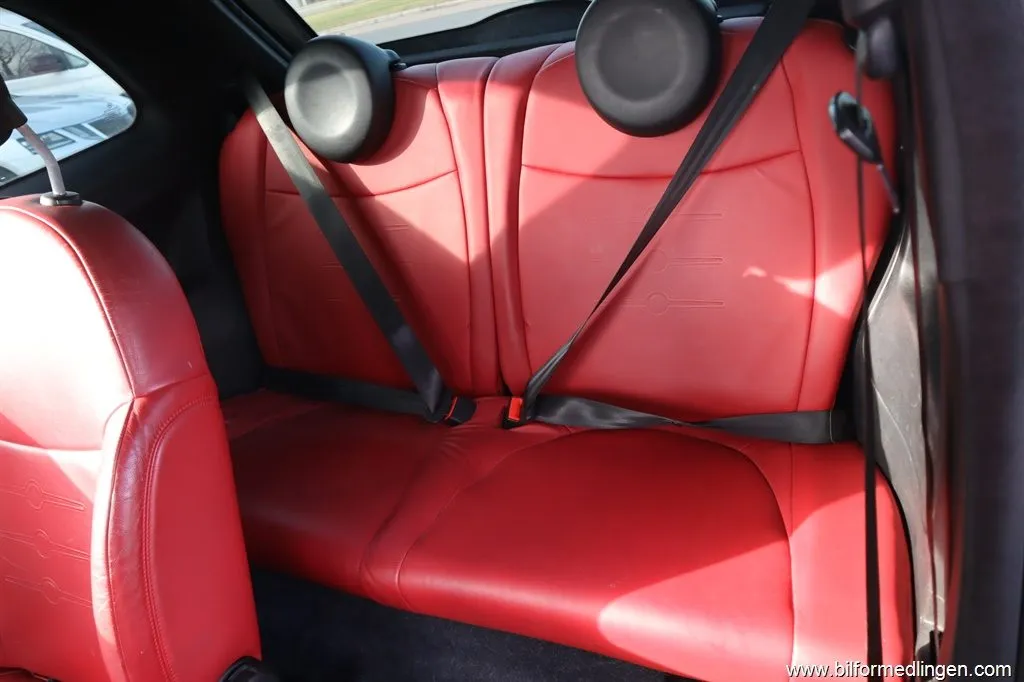 Fiat 500 1.4 16V FWD 100hk Skinn Svensksåld, bild 5 av 12