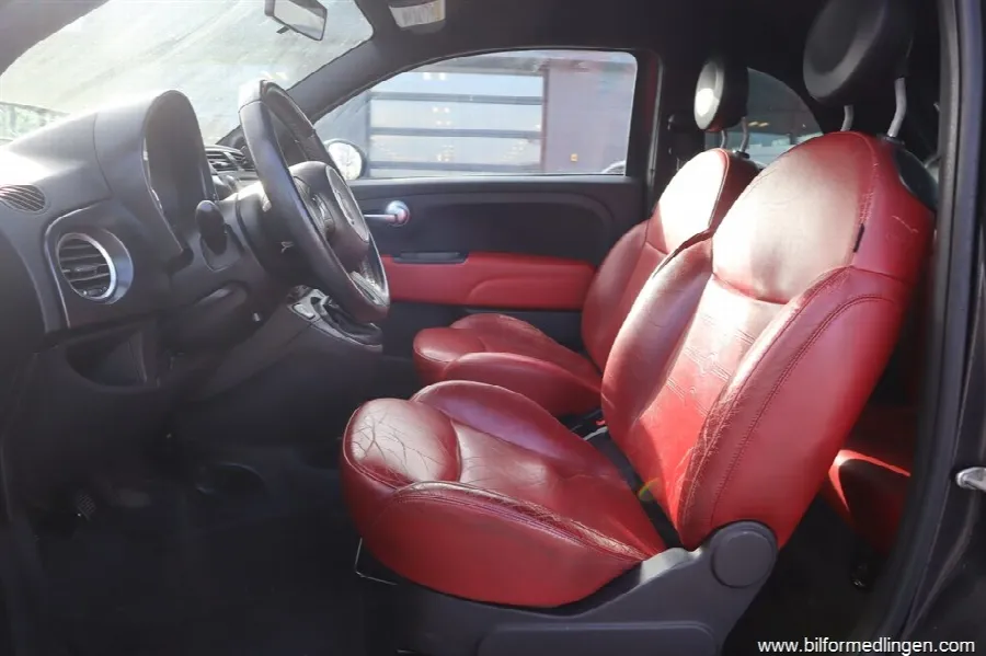 Fiat 500 1.4 16V FWD 100hk Skinn Svensksåld, bild 4 av 12