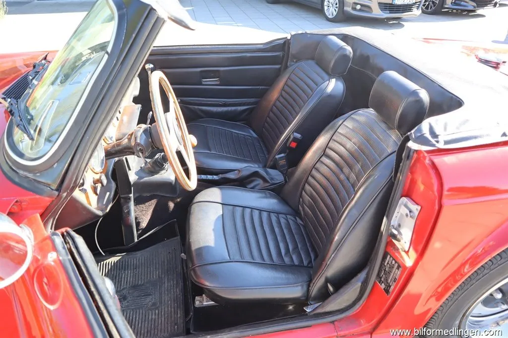 Triumph TR6 2.5 Skinnklädsel, bild 4 av 12