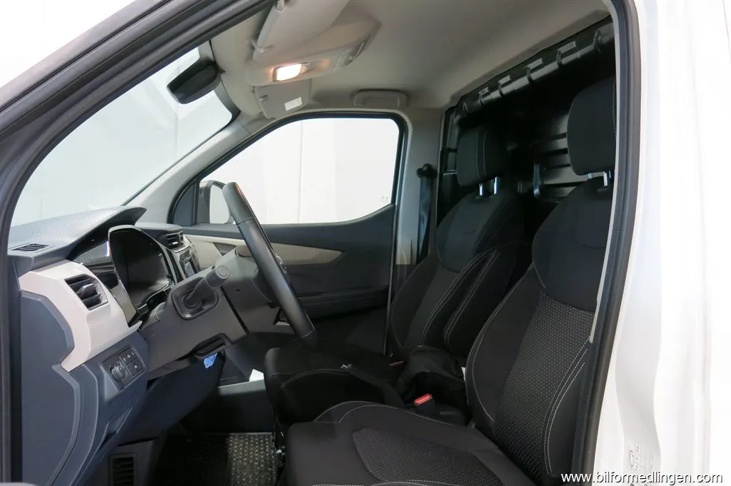 Maxus e-Deliver 3 LWB 52.5 kWh Demobil Momsbil, bild 6 av 12