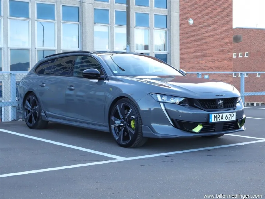 Peugeot 508 Hybrid4 PSE SW 360hk Plug-in Pano Focal 360, bild 2 av 12